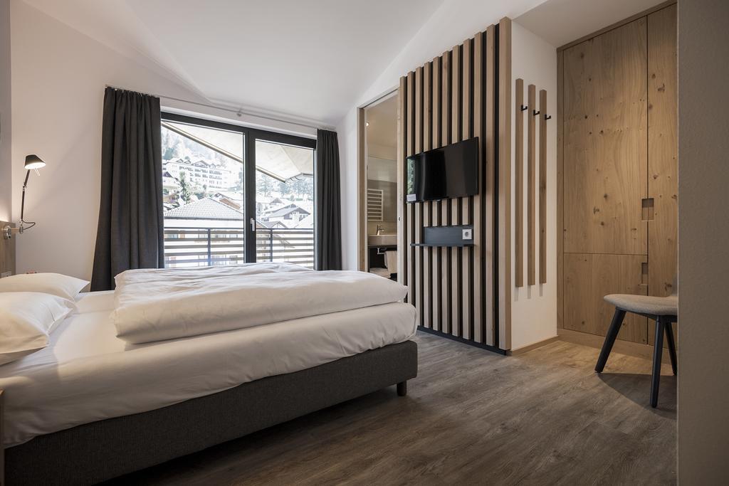 Residence Hotel Fever Ortisei Exterior photo